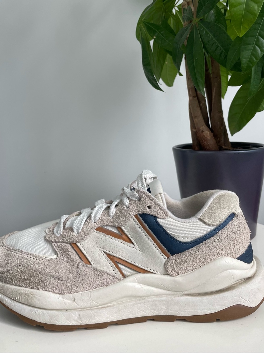 Women Size 6.5 New Balance 57/40 Stone Pink Sea Salt Shoes